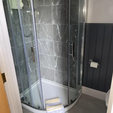 Hall Park Self Check In 3*