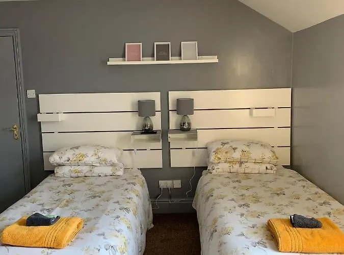 Hall Park Self Check In Värdshus 3*