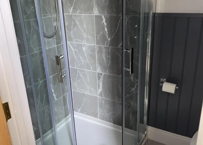 Hall Park Self Check In 3*